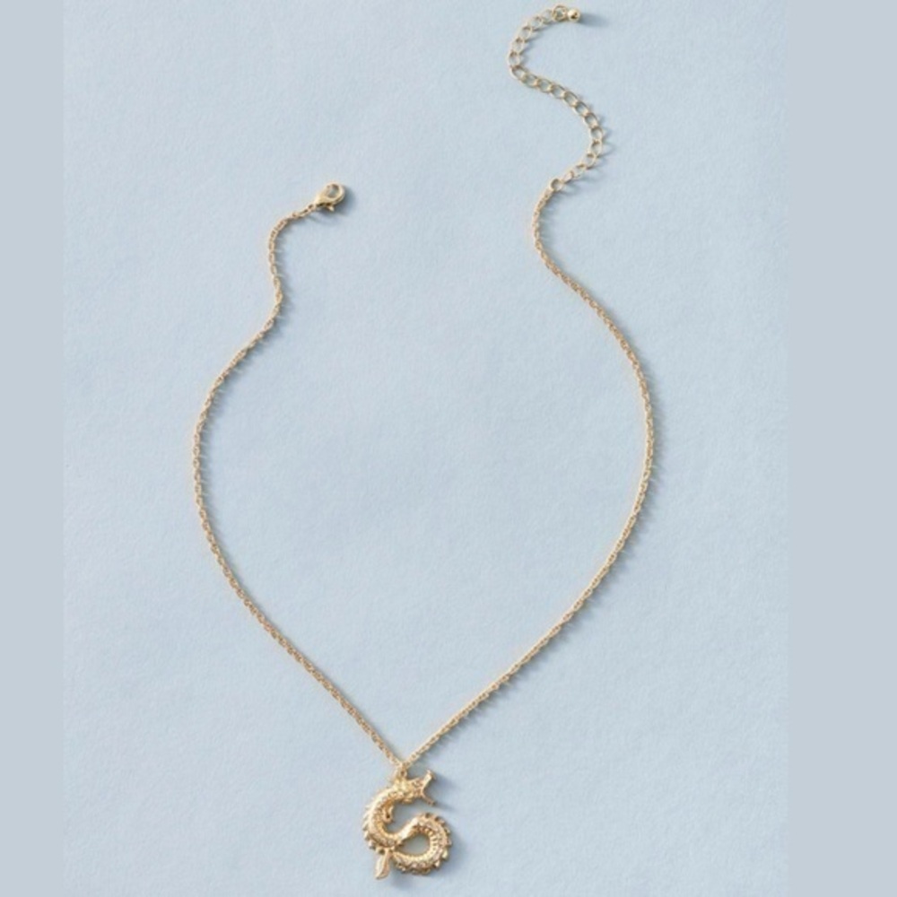 3/$30 💛 Dragon Pendant Necklace